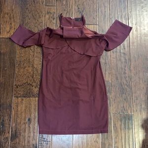 Off the shoulder sleeve dress